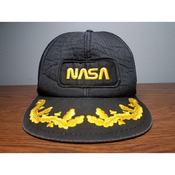 Vintage NASA Black Mesh Snapback Hat With "Scrambled Eggs" Gold Leaf Embroidery - Picture 1 of 9